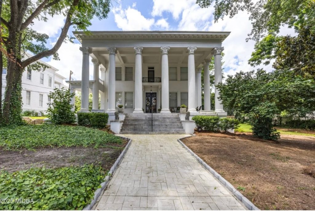 195 College Street, Macon, GA