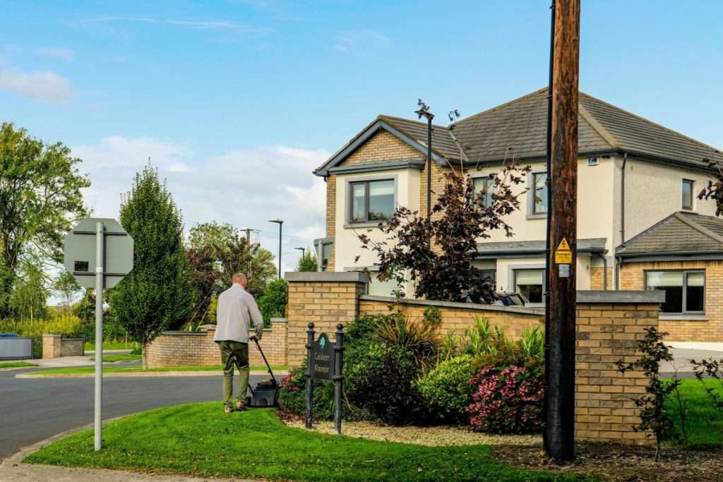 - Joanna "JoJo" Jones