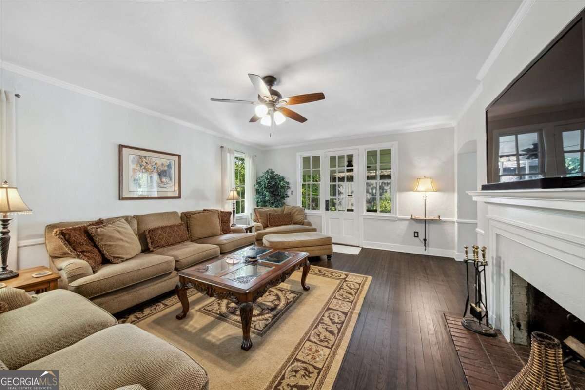 3280 Ingleside Avenue