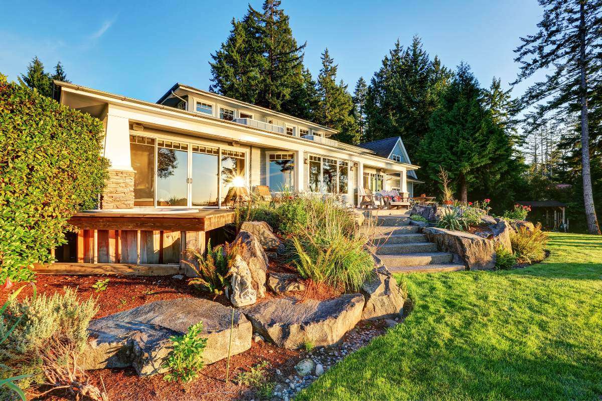 - Joanna "JoJo" Jones