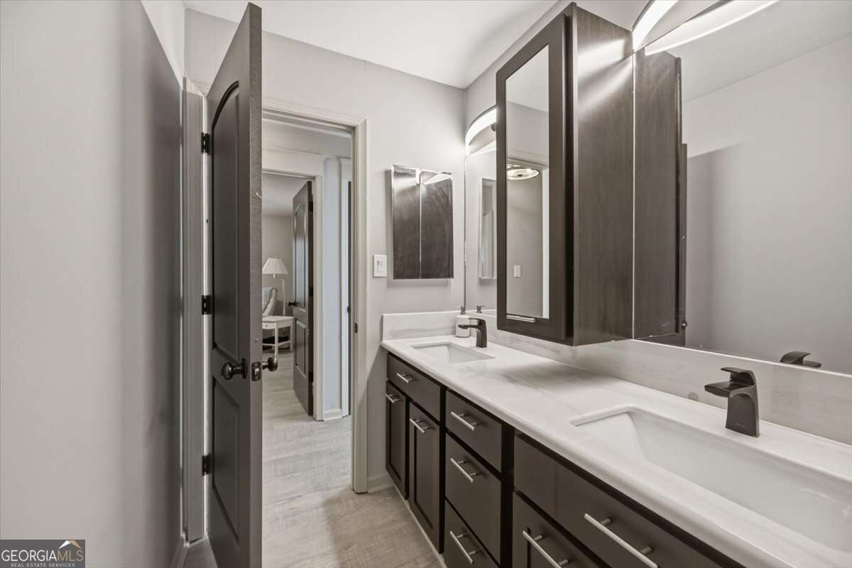 5133 Oaktree Drive Macon GA | North Macon Home