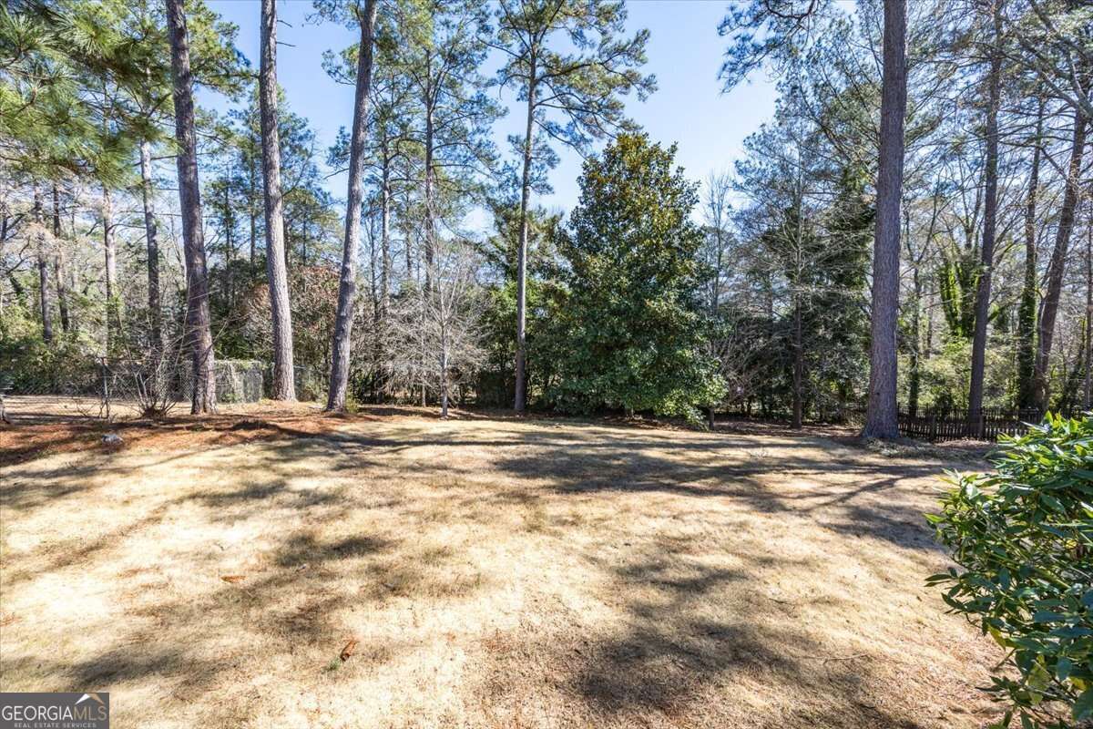 5133 Oaktree Drive Macon GA | North Macon Home