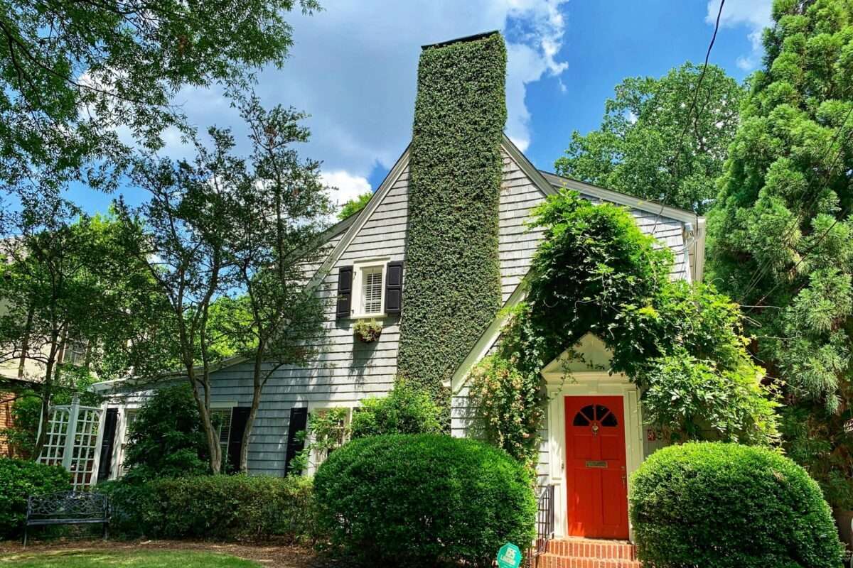 - Joanna "JoJo" Jones