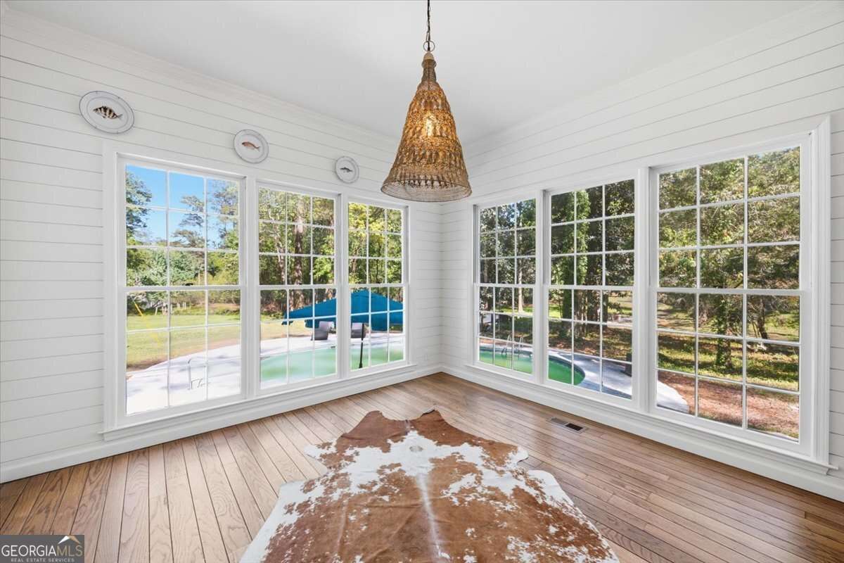 - Joanna "JoJo" Jones