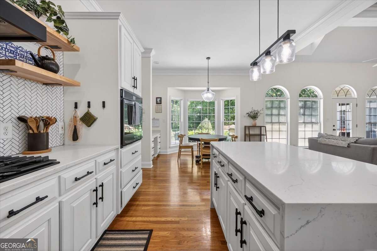 Kitchen 117 Island View Drive Lizella, GA 31052