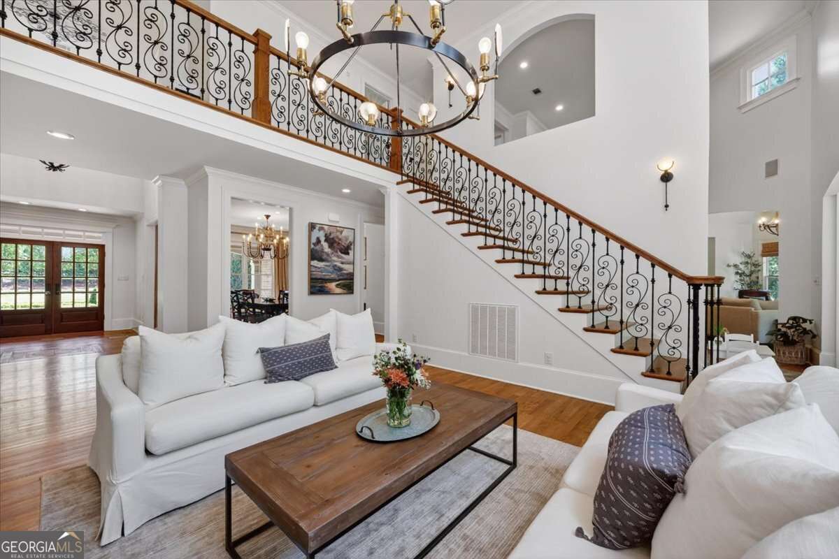 Interior image of 104 Aston Hall Macon, GA 31210