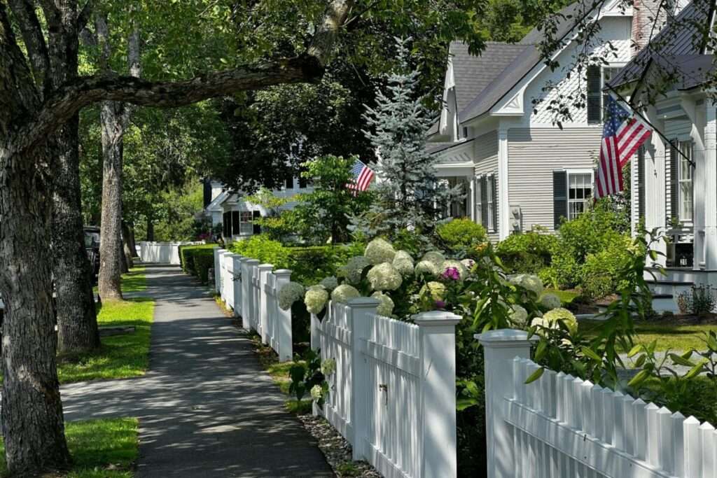 - Joanna "JoJo" Jones