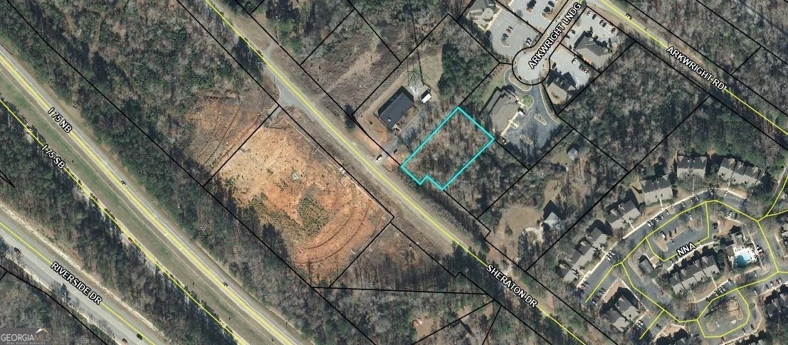 Image of Great Commercial Lot! Terrific Opportunity For An Investment.