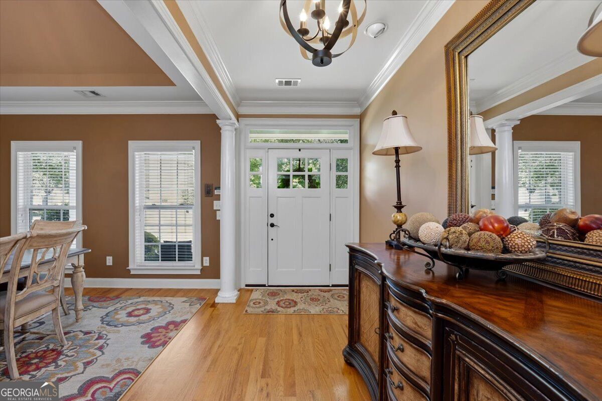 Foyer and front entry at 117 Lake Pointe Drive