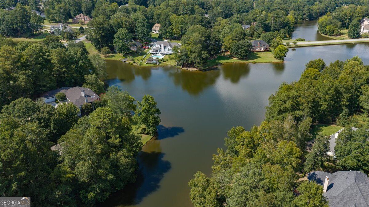 Aerial view of the lake in Rivoli Downs near 117 Lake Pointe Drive in Macon, GA