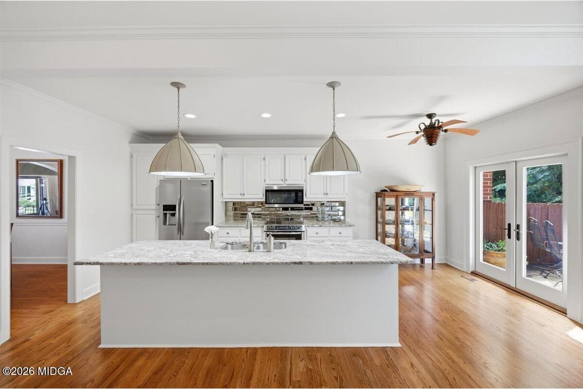 Updated kitchen at 155 North Wellington in Macon GA
