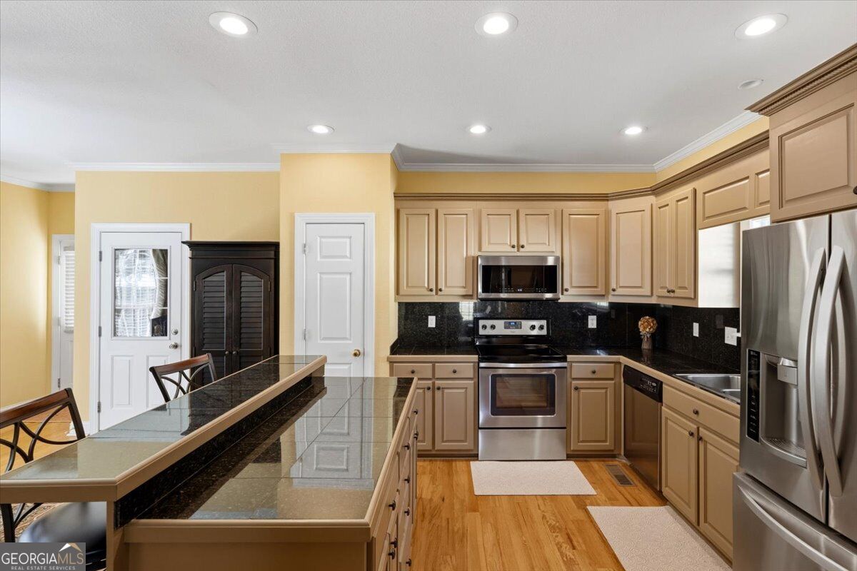 Kitchen at 369 Ivystone Drive, Macon GA